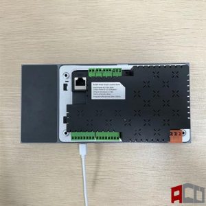 تاچ پنل sos 7 اینچ 8 خروجی پشت